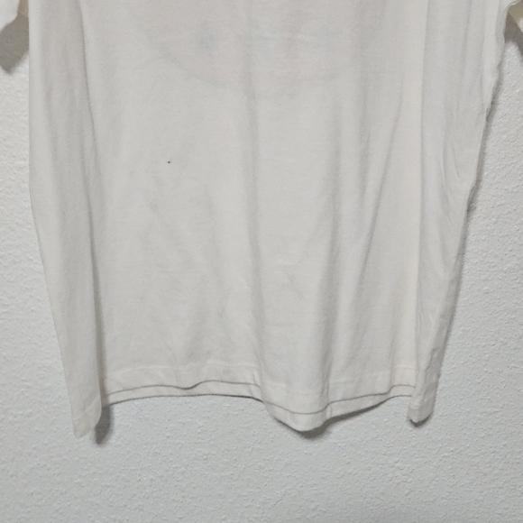 BDG White Graphic Tee size large - Picture 3 of 9